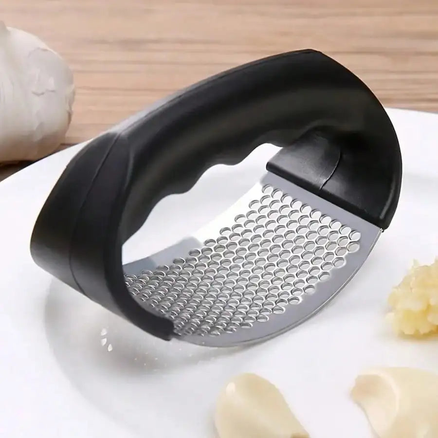 Stainless Steel Garlic Press Tool – Manual Garlic Crusher & Squeezer